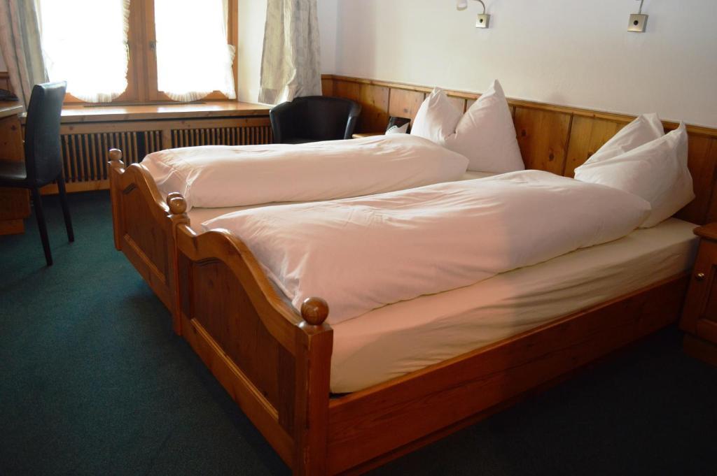 Hotel Zum Kreuz 아라우 객실 사진